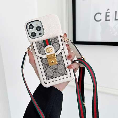 グッチ gucci iphone 15 ultra 携帯ケース 