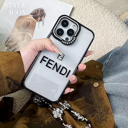 アイホン 15plus ケース fendi 