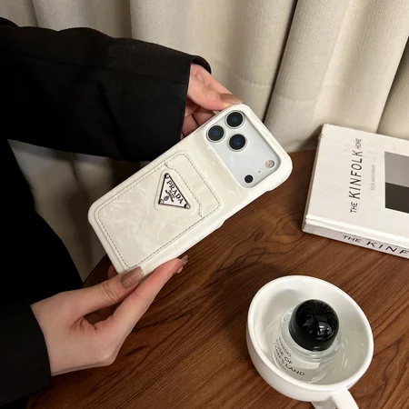 アイホンiphone17プロmax prada 携帯ケース 