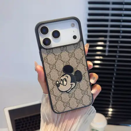 GG風 アイフォーンiphone17プラス カバー 