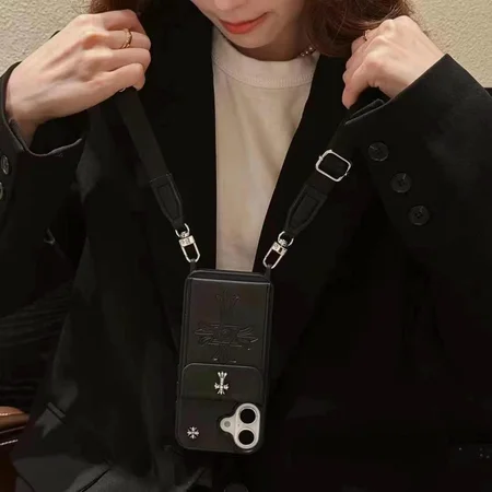 アイフォーン17 chrome hearts クロームハーツ カバー 