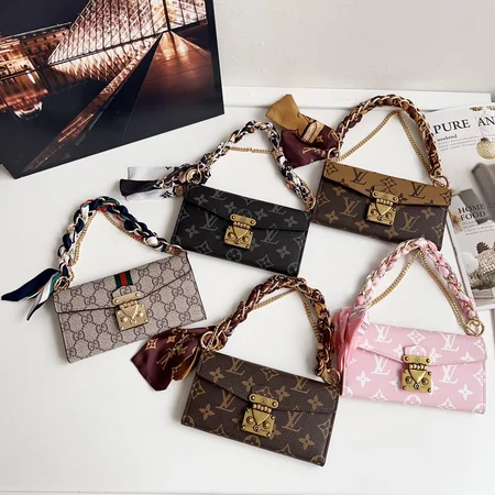 アイフォン17pro gucci風 ケース 