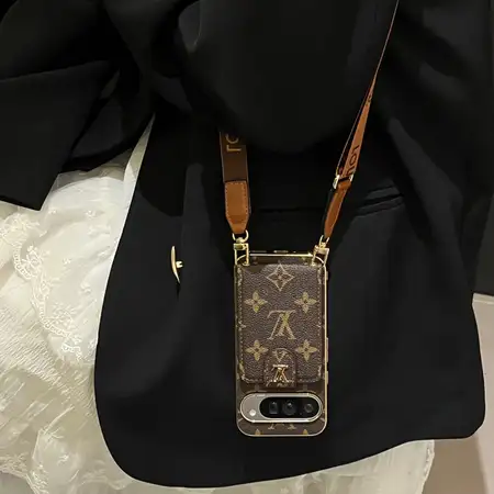 アイホンiphone17promax スマホケース gucci 
