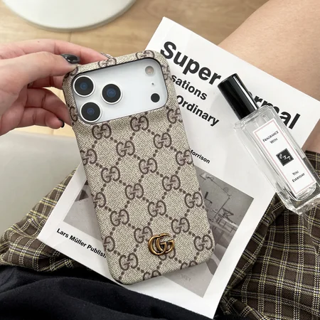 アイフォーン17pro gucci風 ケース 