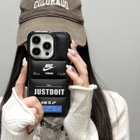 ブランド アイホンiphone17 携帯ケース 