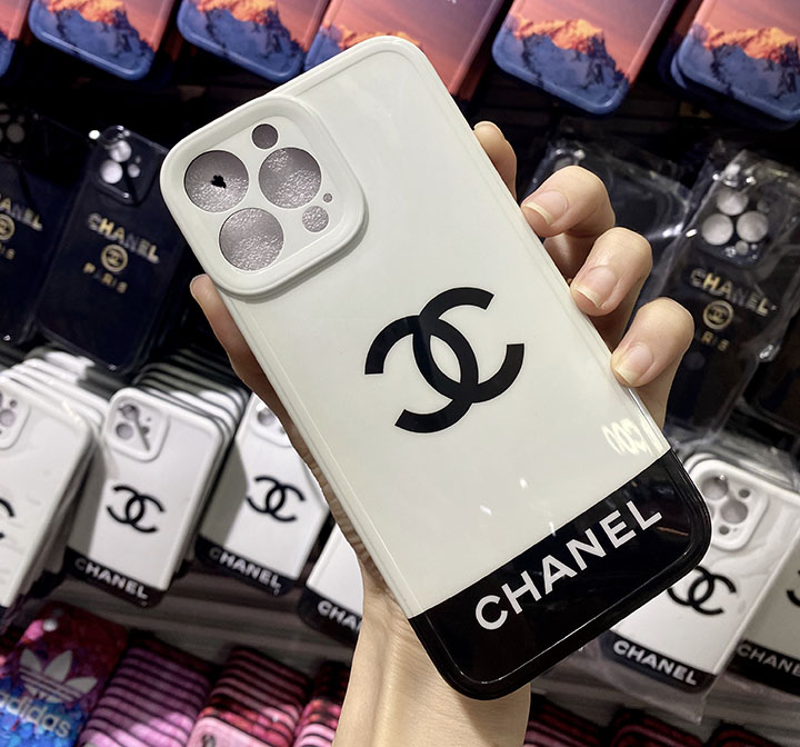 シャネル chanel アイフォン 14プロ カバー 