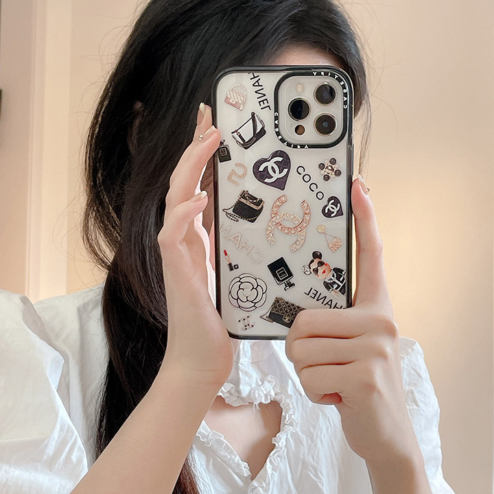 chanelハイブランドiPhone14plus 携帯ケース、波紋のデザインが特徴のiPhoneケース
