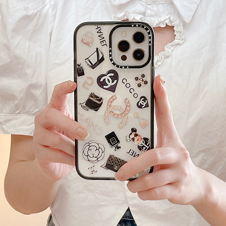 chanelハイブランドiPhone14plus 携帯ケース、波紋のデザインが特徴のiPhoneケース
