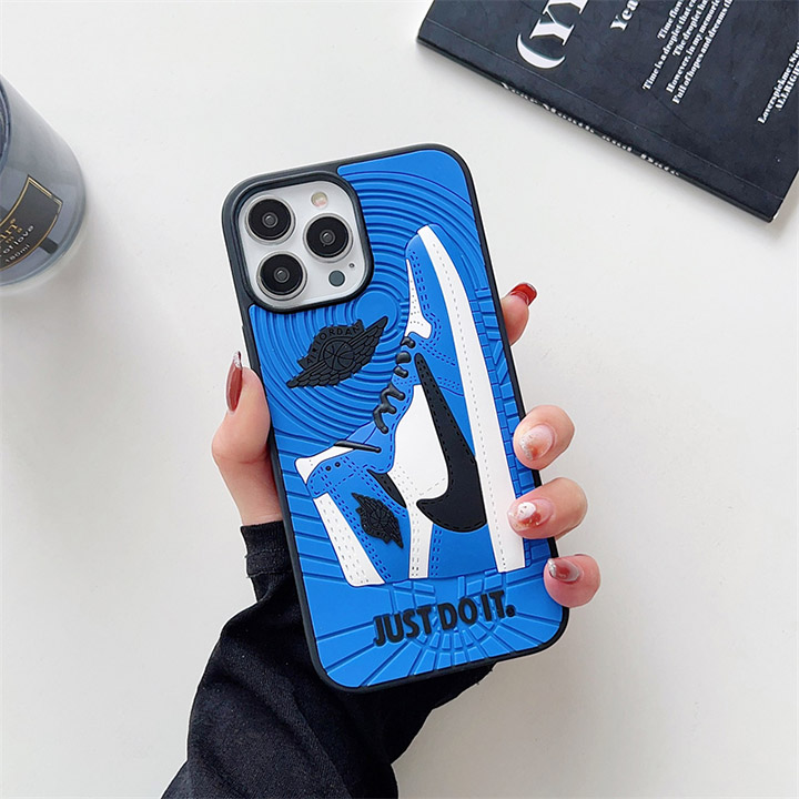 iPhone 14pro カバー Nike シリコン