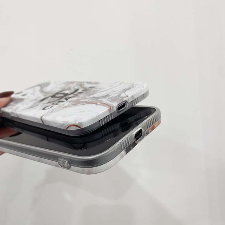 ブランド アイフォン15プロmax スマホケース 