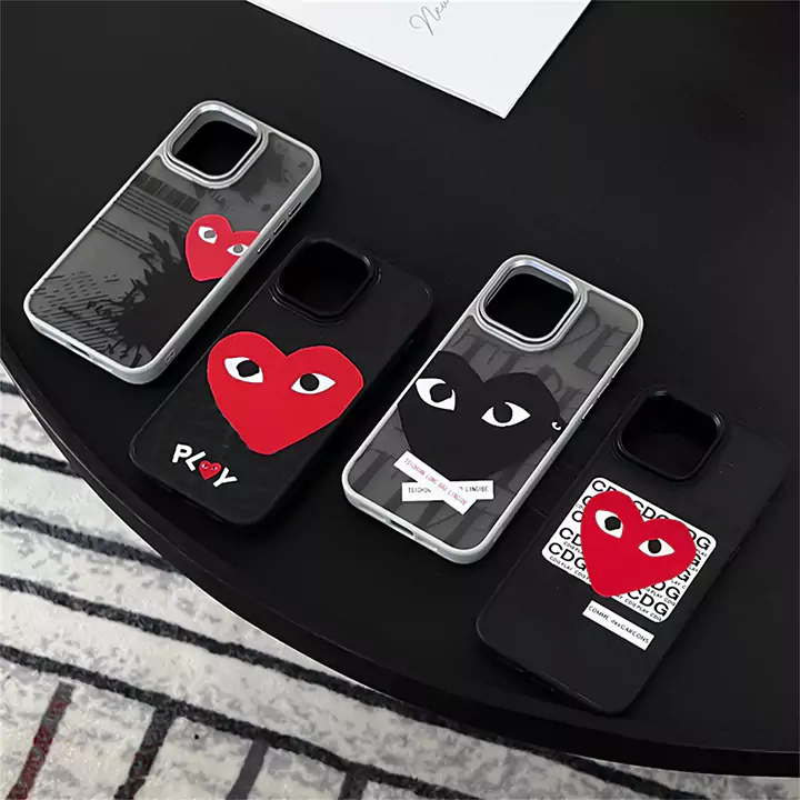 iphone 15plus ケース comme des garçons 