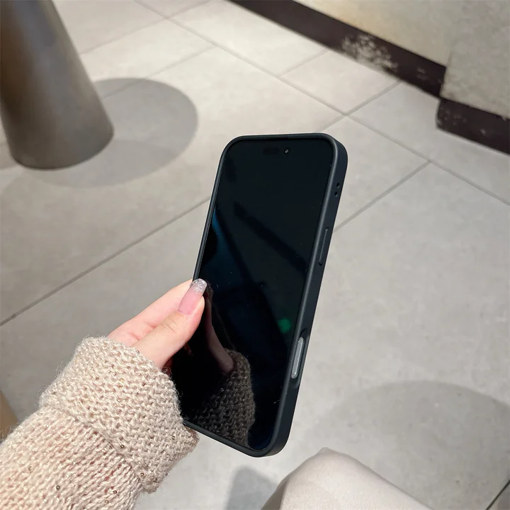 ブランド adidas アディダス iphone 15プロ スマホケース 