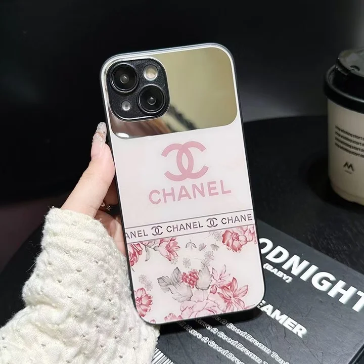 アイホン15プロ chanel スマホケース 