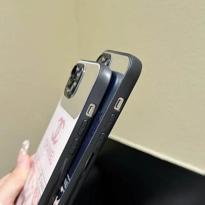 ブランド アイフォン 15 スマホケース 