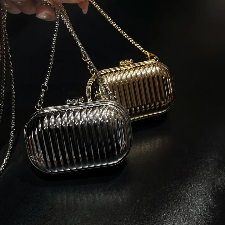 chanel シャネル アイフォン 15プロ 