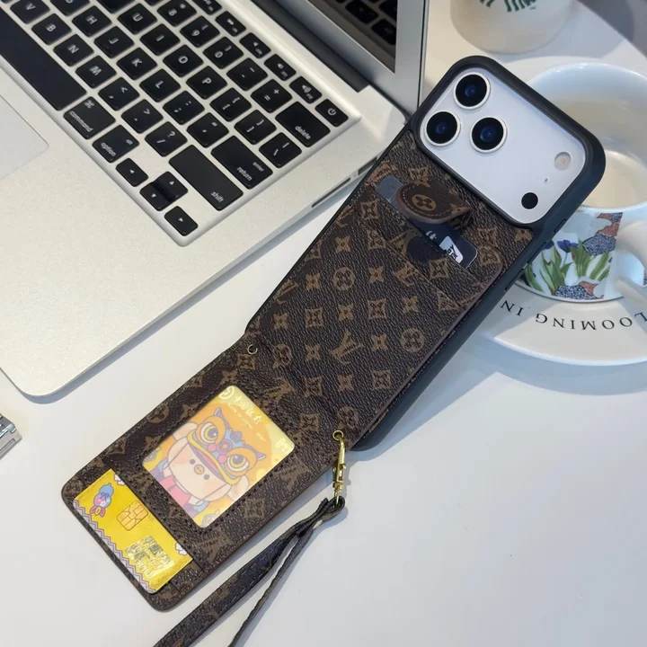 コーチ coach  アイフォンiphone17 携帯ケース 