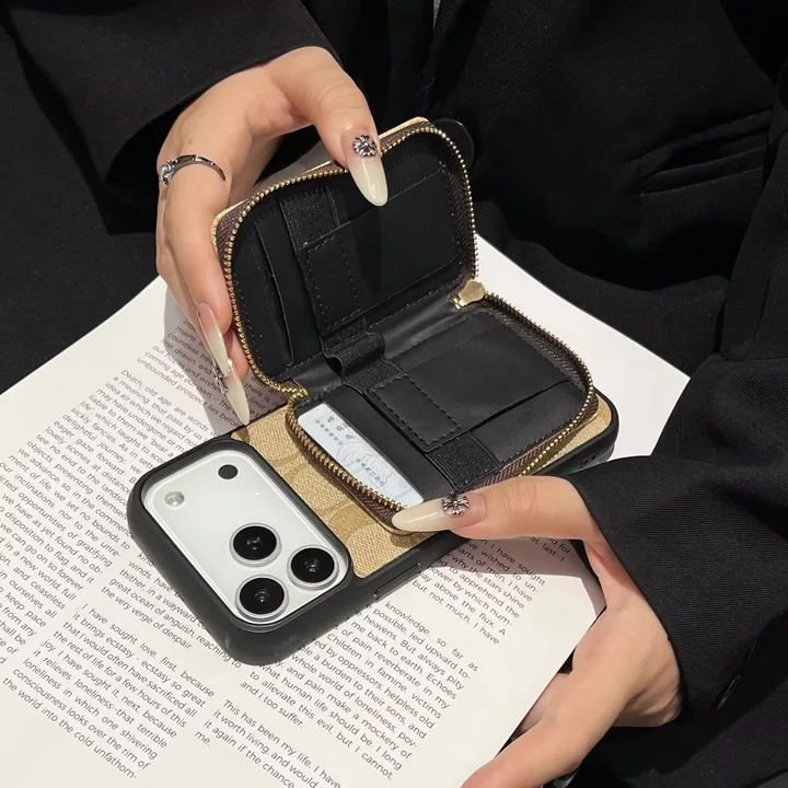 コーチ風 アイホンiphone17 