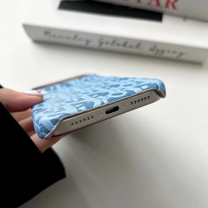 ブランド アイフォンiphone17 