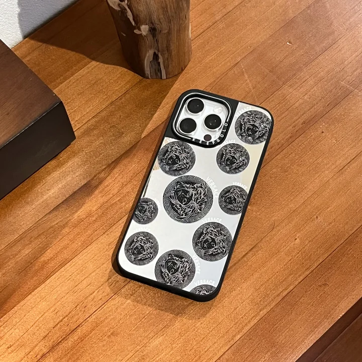 ヴェルサーチ versace アイフォンiphone17 
