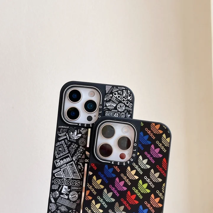 iphone17プロ adidas スマホケース 