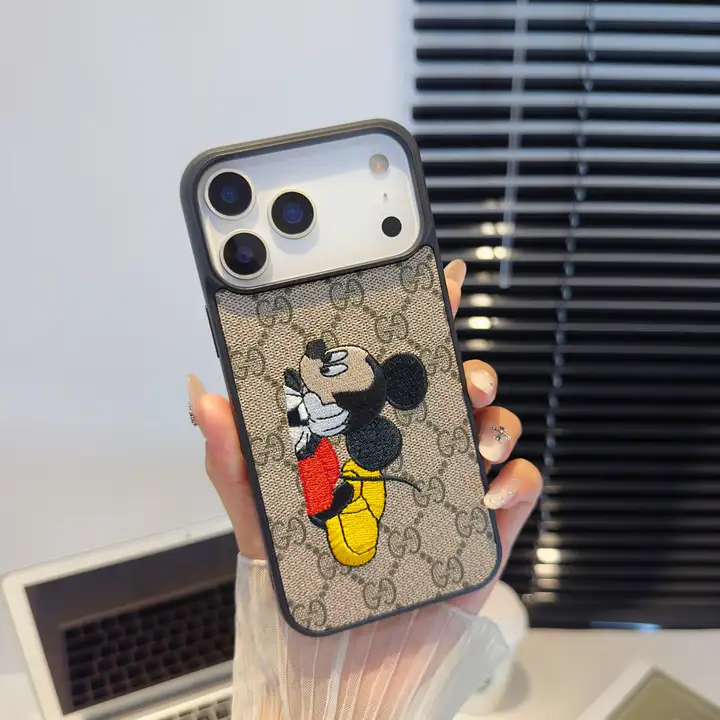 グッチ gucci スマホケース アイフォーン17plus 