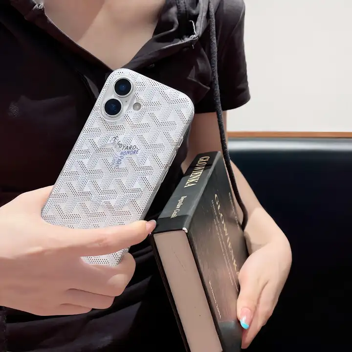 ブランド アイフォン17 スマホケース 