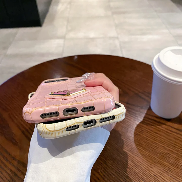 ブランド アイフォン15 pro max ケース 