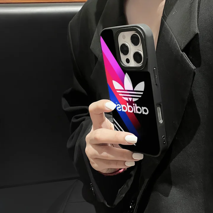 アディダス スマホケース アイフォーンiphone17 