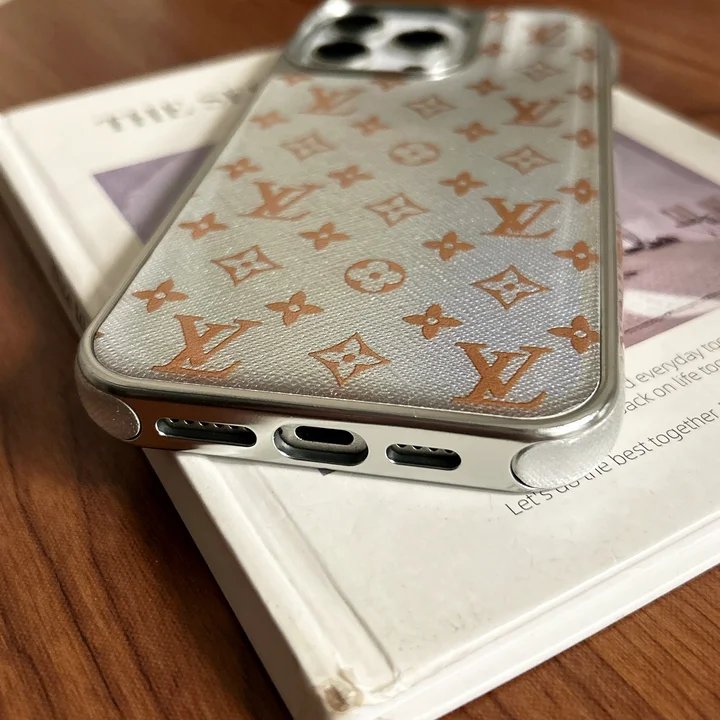 ブランド 携帯ケース アイホン17plus 