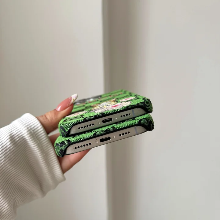 ブランド gucci アイホンiphone16 Plus スマホケース 