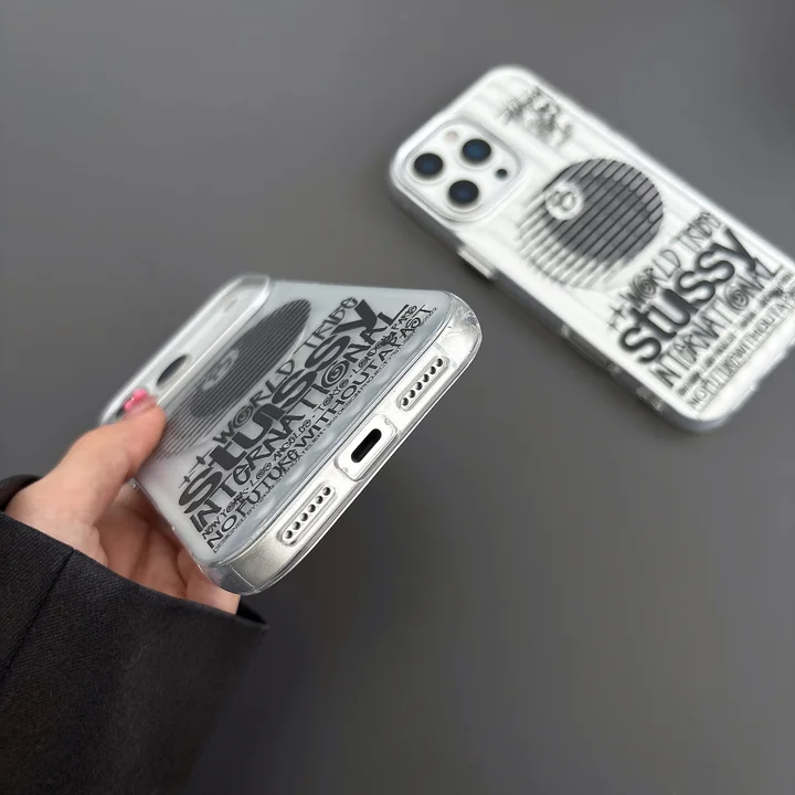 ブランド アイフォンiphone17 ケース 
