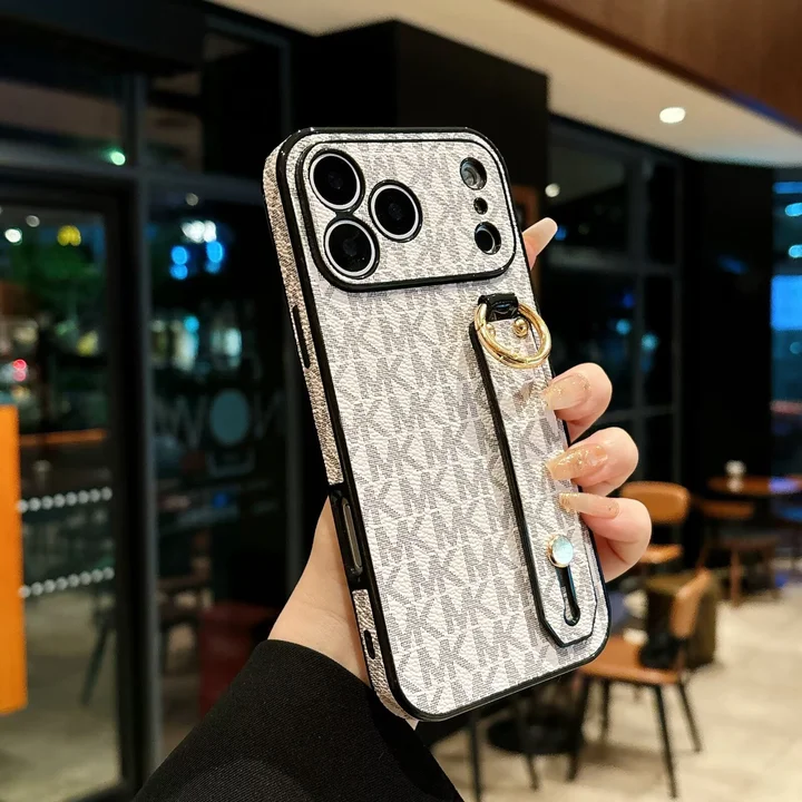 ブランド カバー アイフォーン17pro 