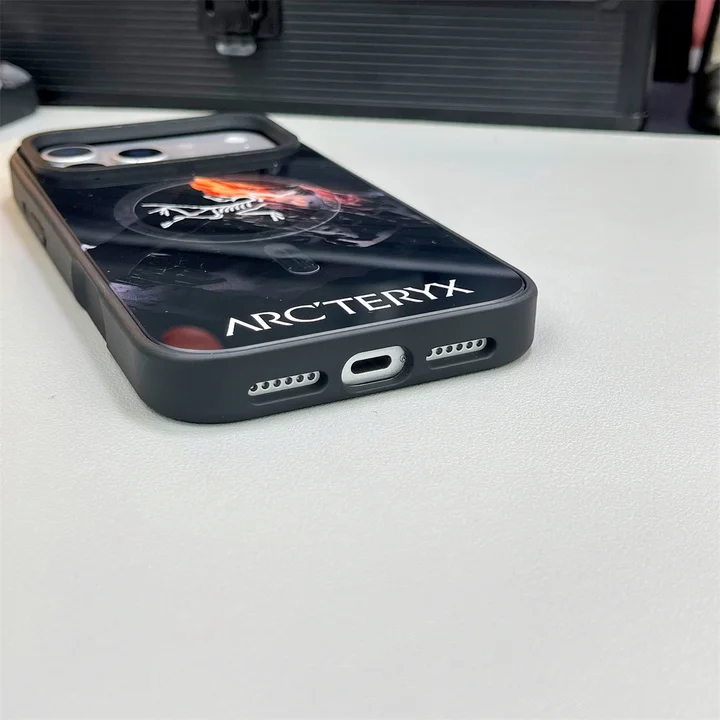 カバー アイホン17