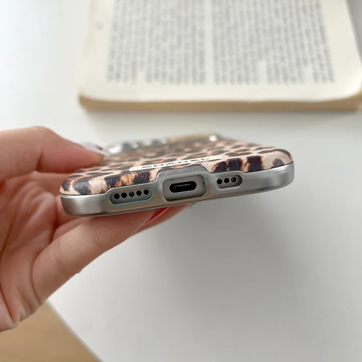 ブランド 携帯ケース アイフォーンiphone17 シャネル風 