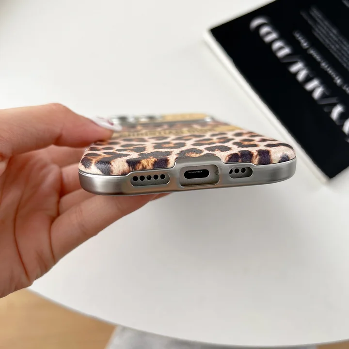 ハイブランド ケース アイフォン17 ディオール dior 