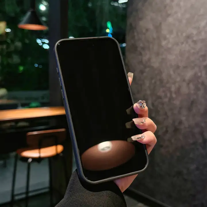 ハイブランド アイホン17pro max ケース