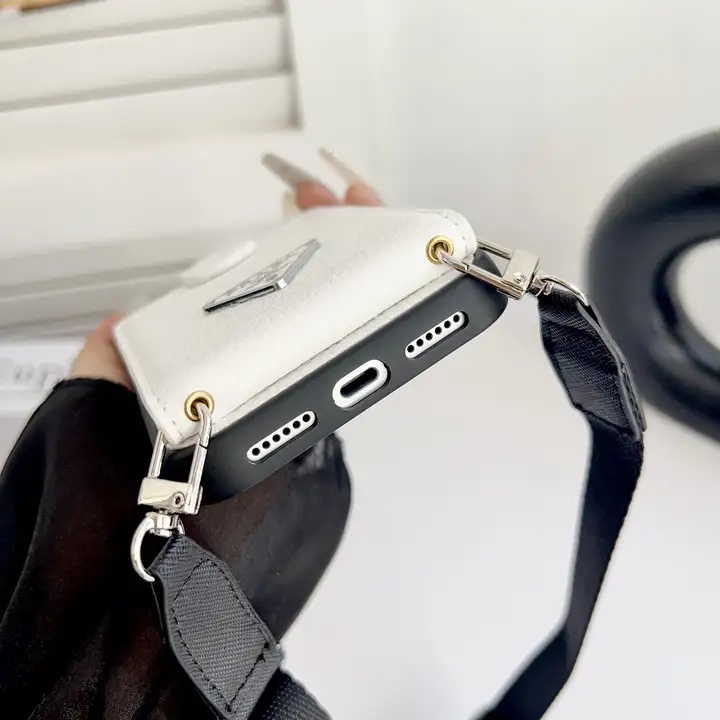 ハイブランド ケース アイホン17プロ プラダ prada  