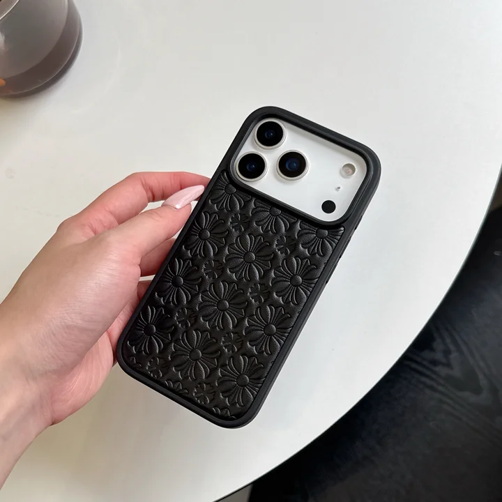ブランド スマホケース iphone 15 pro chrome hearts