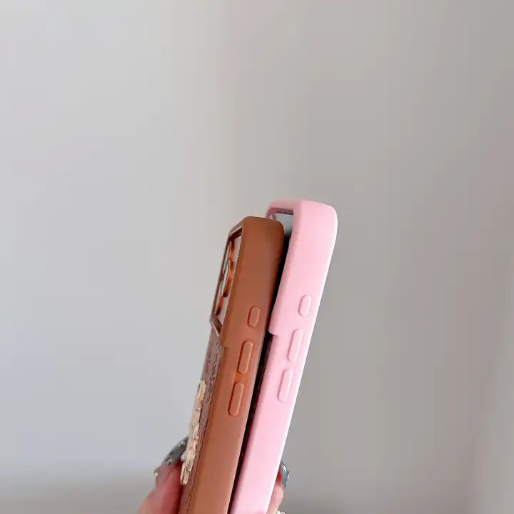 ブランド アイフォーン15 スマホケース 