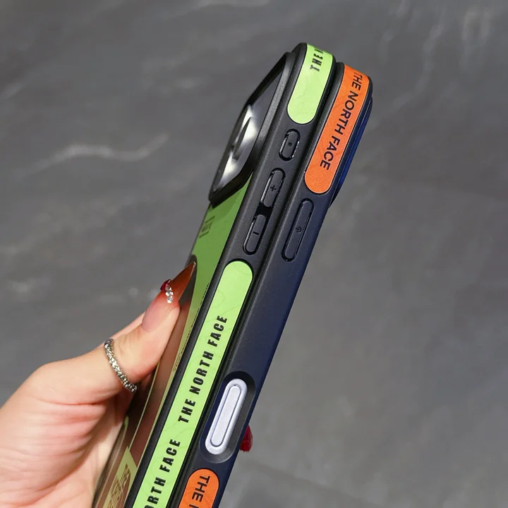 ハイブランド アイフォーン17プロ ケース 