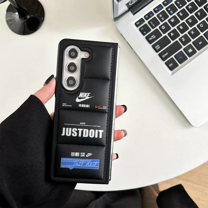 ナイキ nike アイホンiphone17plus