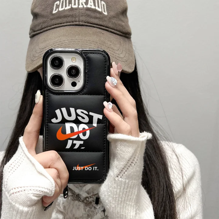 ナイキ nike アイホン17プラス