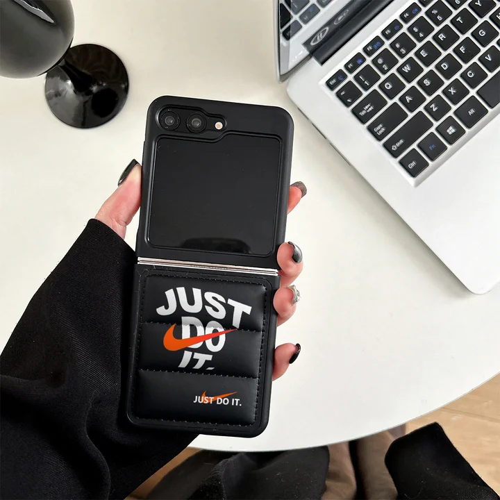 ナイキ カバー アイフォーン17plus