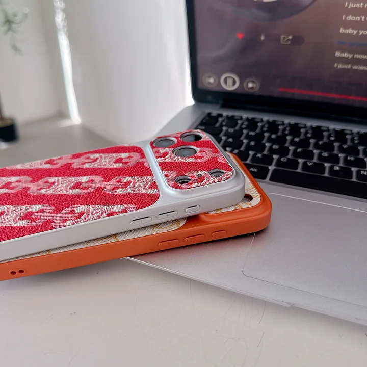 ハイブランド アイフォーン17プラス カバー 